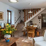 בית חווה Casa Del Nonno *